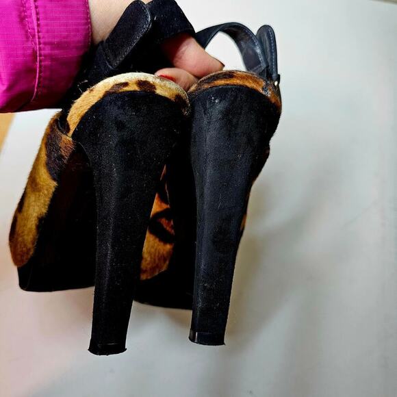 Stuart Weitzman Pony Style Ultra High heel 5.5M‎ Calfskin heels. Open toes. NY - Picture 11 of 15